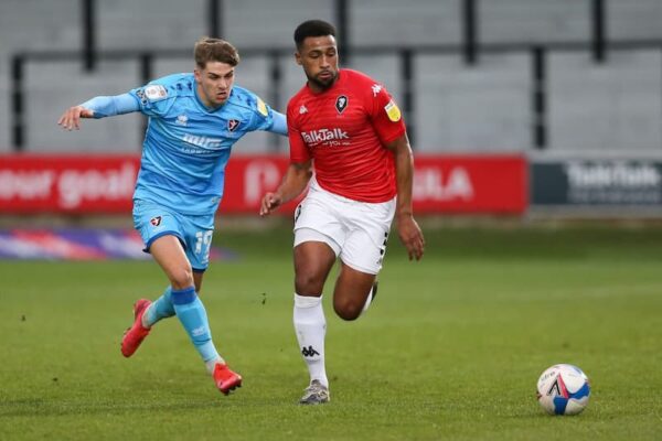 Soi kèo Cheltenham Town vs Salford City, 2h45 ngày 11/1, Cúp EPL